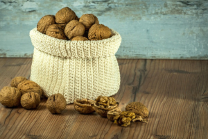 heart-healthy walnut nutrients