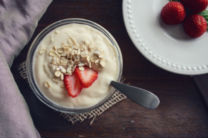 Overnight oats with berries