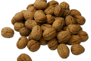  brain-enhancing walnut compounds