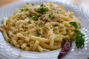 Vegan Alfredo Pasta